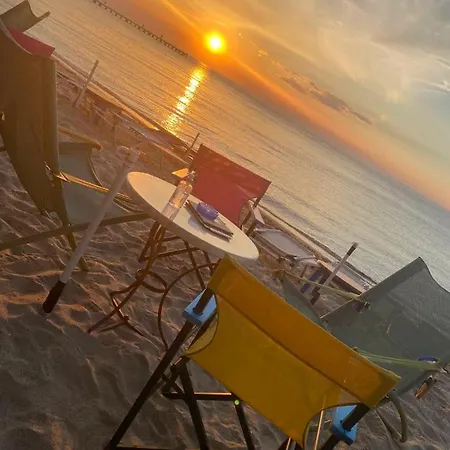 Niko's - Beautiful Sea View !