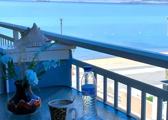 Niko's - Beautiful Sea View !